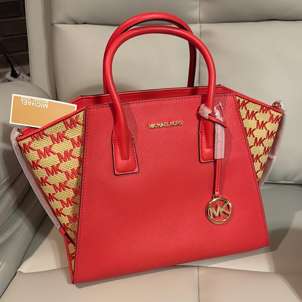 Michael Kors Avril Satchel LG NEW with tags